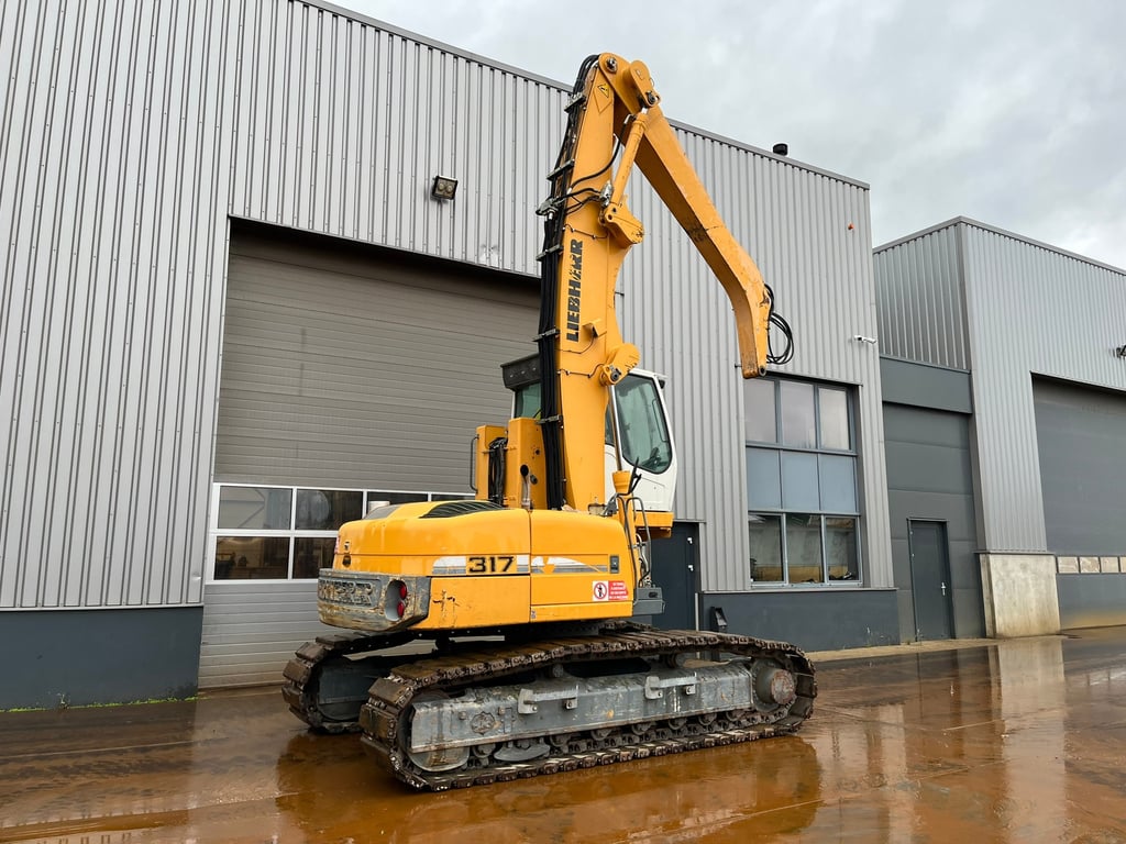 Liebherr R317 Litronic Material Handler 2011 00031683 R317 Litronic Material Handler 2011 1 image 5