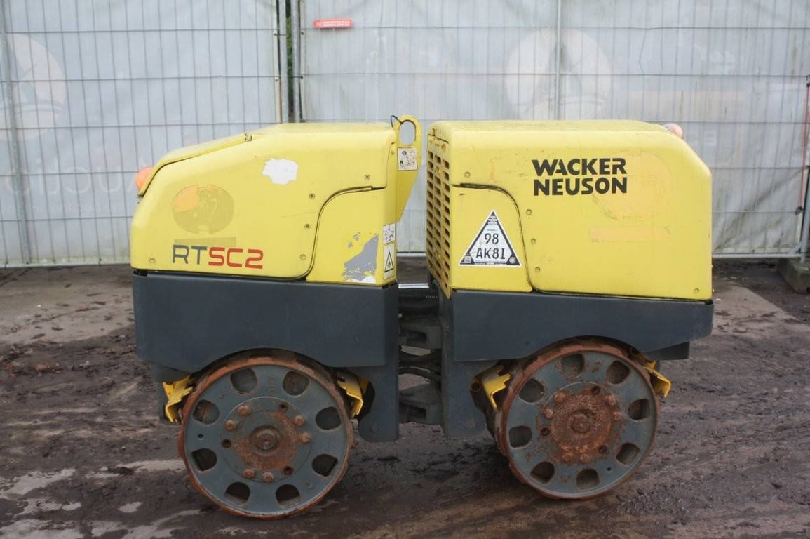 Vibratory roller Wacker Neusen Roller RT Diesel 14kW 2014 2014 Neuson Roller RT 2014 1 image 2