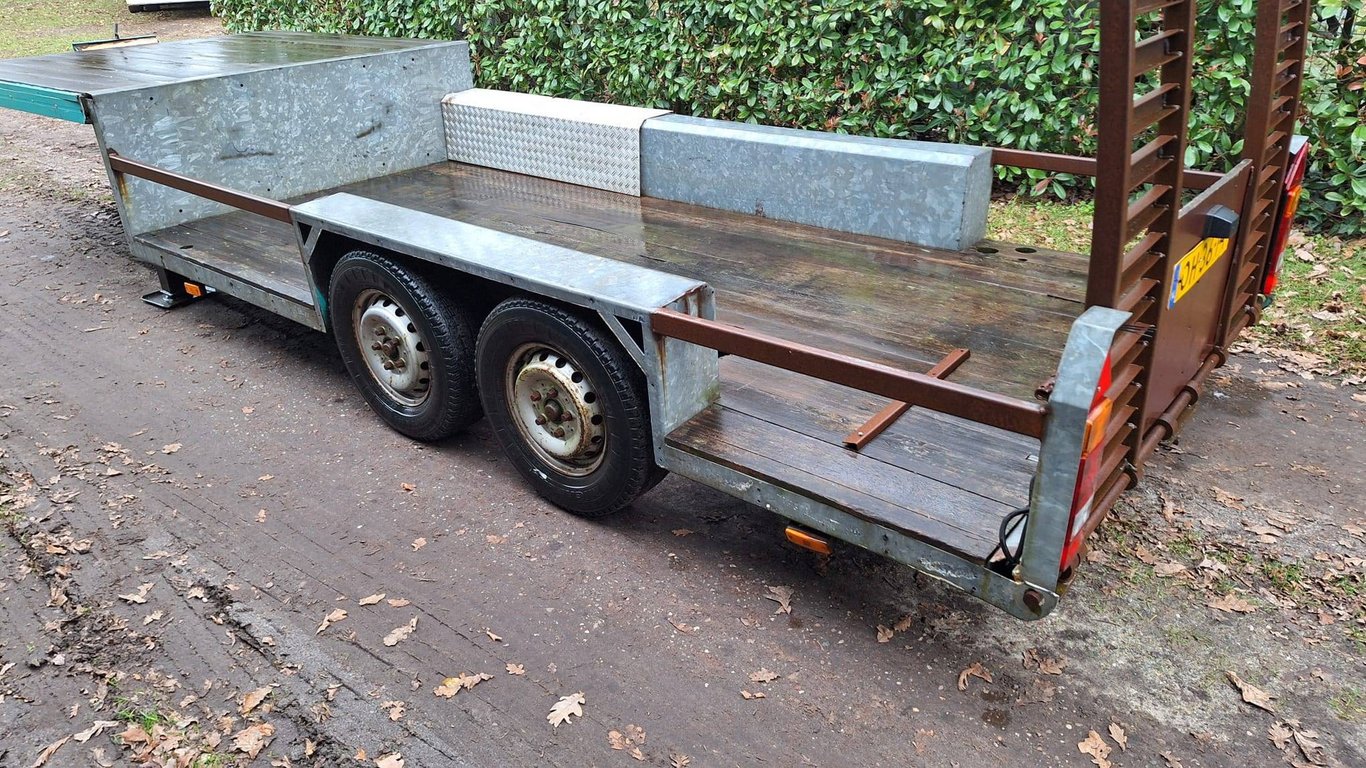 Low loader Veldhuizen P 33-4 2004 2004 VELDHUIZEN P 33-4 2004 1 image 5