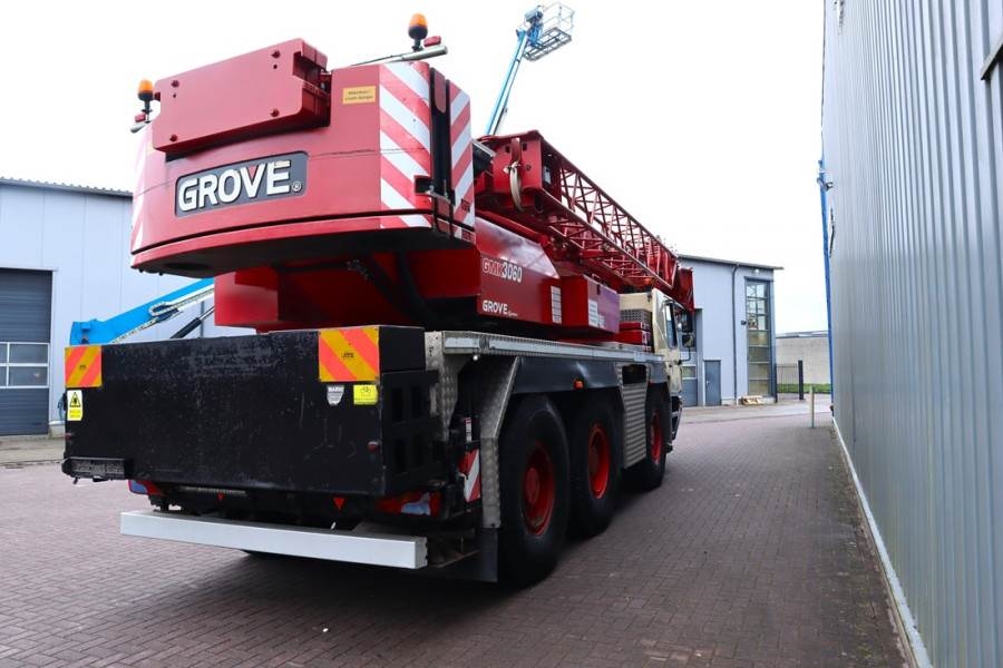 Grove GMK3060 Diesel, 6x6x6 Drive, 60t Capacity, 43m Mai 2015 GROVE - GMK3060 - 90056 GMK3060 Diesel, 6x6x6 Drive, 60t Cap...