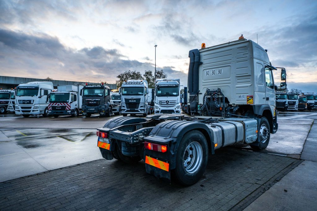 VOLVO FMX 460 GLOB + HYDR 2017 E64853 FMX 460 GLOB + HYDR 2017 1 image 4