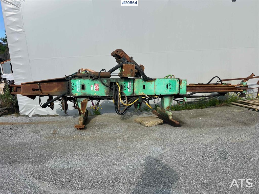 Montabert CPA500 derrick w/ hc 150 hammer 1994 20864 CPA500 derrick w/ hc 150 hammer 1994 1 image 2