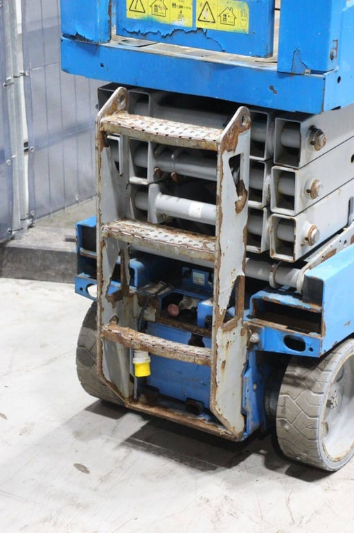 Scissor Lift Genie Electric 9.8m 1 Scissor Lifts image 11