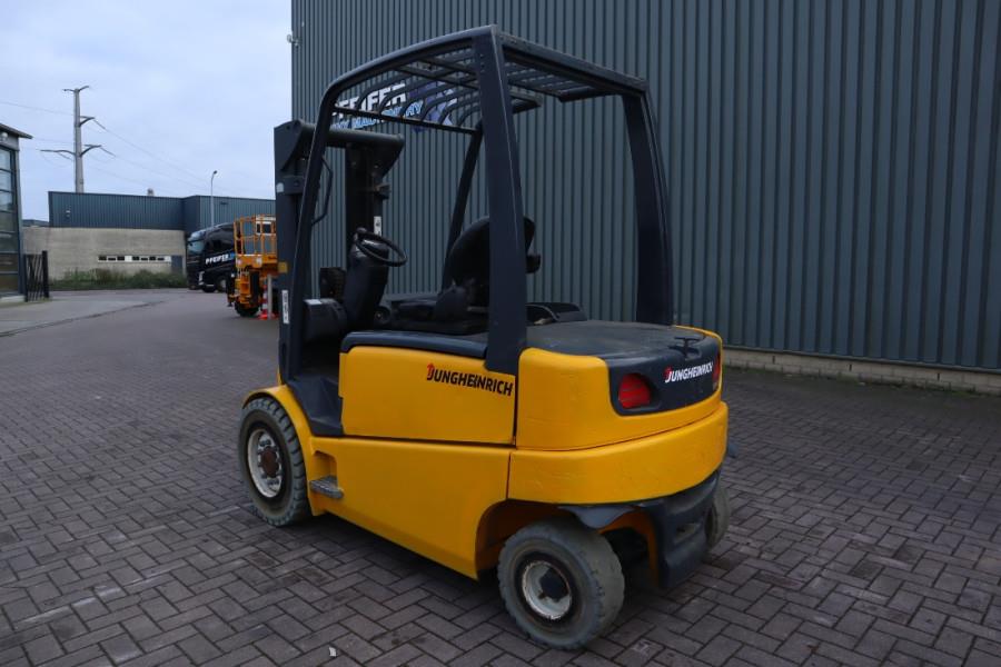 Jungheinrich EFG535 Electric, Lifting Height 4700mm, Freelift 1 2009 JUNGHEINRICH - EFG535 - 63125 EFG535 Electric, Liftin...