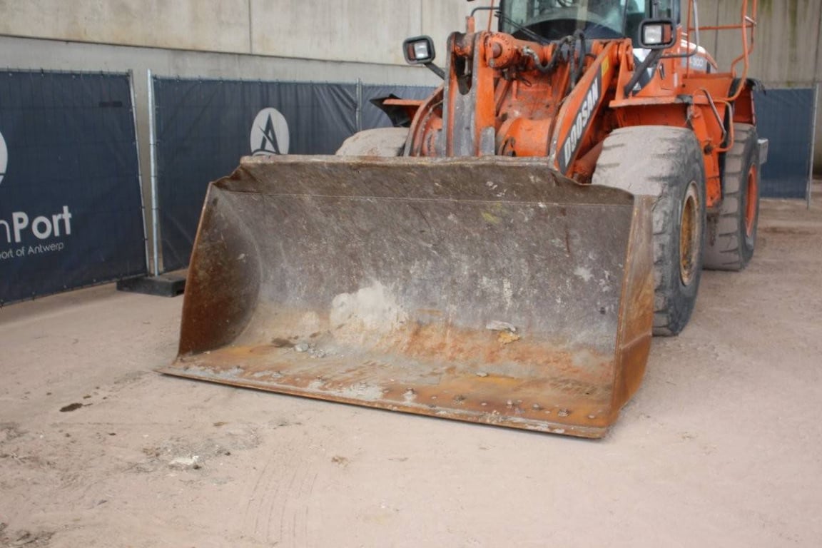 Wheel loader Doosan DL300 Series III Diesel 22kW 2014 2014 DL300 Series III 2014 1 image 9