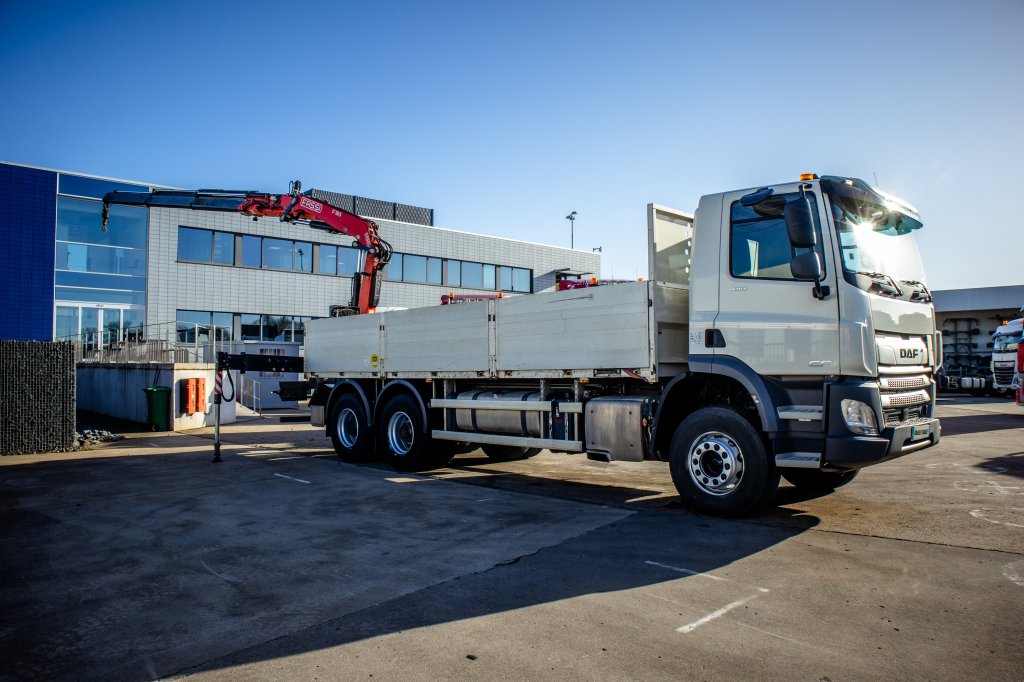 DAF CF 450-6X4+FASSI18T/M(3EXT)-78500KM 2018 E59556 DAF 450-6X4+FASSI18T/M(3EXT)-78500KM 2018 1 image 2