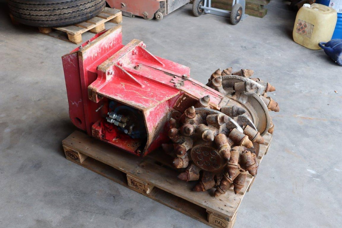 Heavy machinery product image - Image 3 of 14