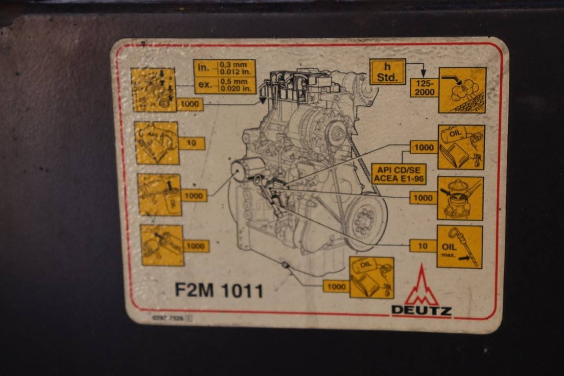 Compressor CompAir Diesel Compair 1 Compressors image 12