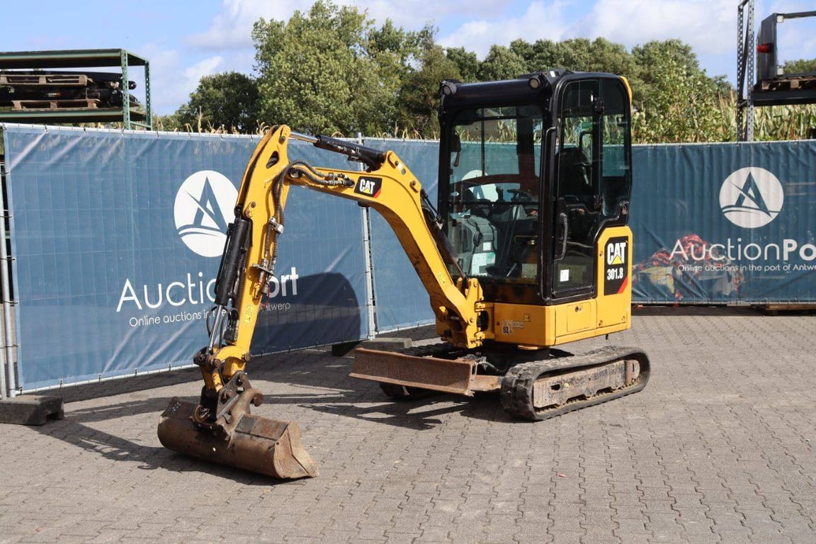 Minigraver Caterpillar 301.8 Diesel 15.7kW 301.8 1 image 9