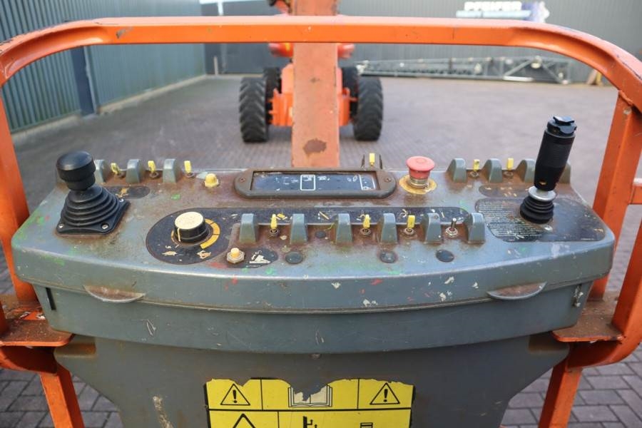 JLG 1200SJP Diesel, 38.7m Working Height, 23.5m Reach, 2011 JLG - 1200SJP - 90395 1200SJP Diesel, 38.7m Working Height, 23...