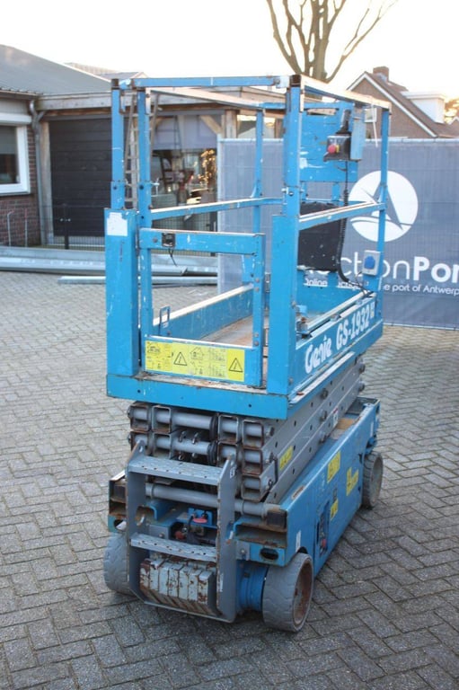 Scissor lift Genie GS-1932 Electric 7.8m 2006 2006 GS-1932 2006 1 Scissor Lifts image 5