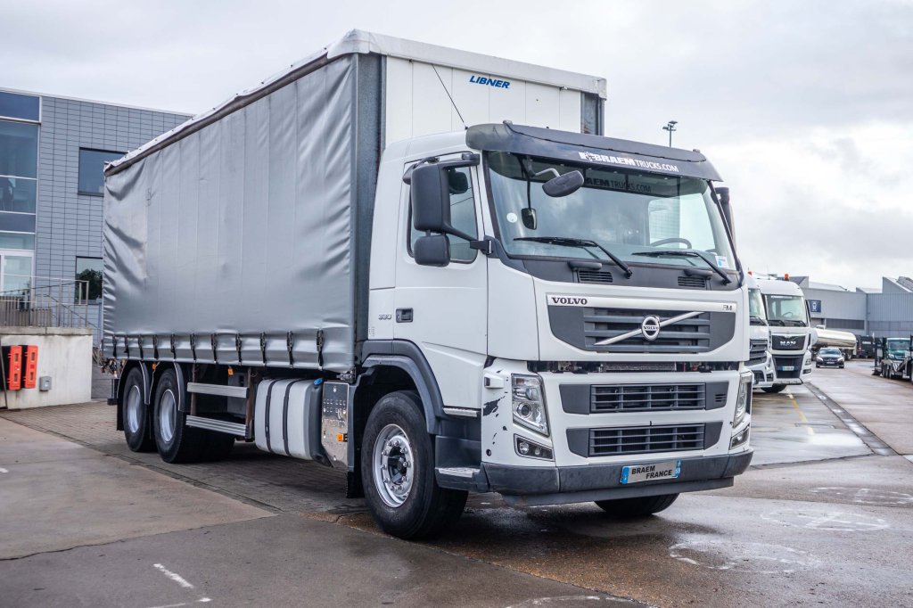 VOLVO FM 330-6x2-E5+10 pneus/tires+intarder 2010 E62660 FM 330-6x2-E5+10 pneus/tires+intarder 2010 1 image 2