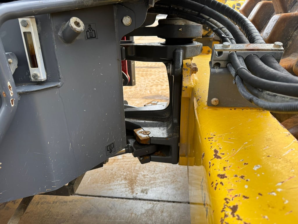 Hamm H13i Padfoot compactor 2016 00033612 H13i Padfoot compactor 2016 1 image 15
