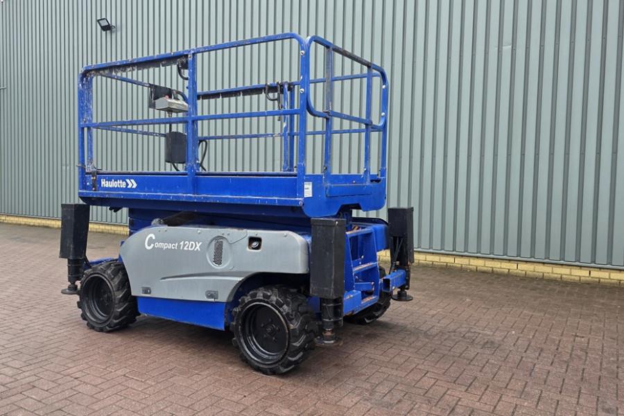 Haulotte Compact 12DX Diesel, 4x4 Drive, 12m Working Height 2005 HAULOTTE - Compact 12DX - 90086 Compact 12DX Diesel, 4x4 ...