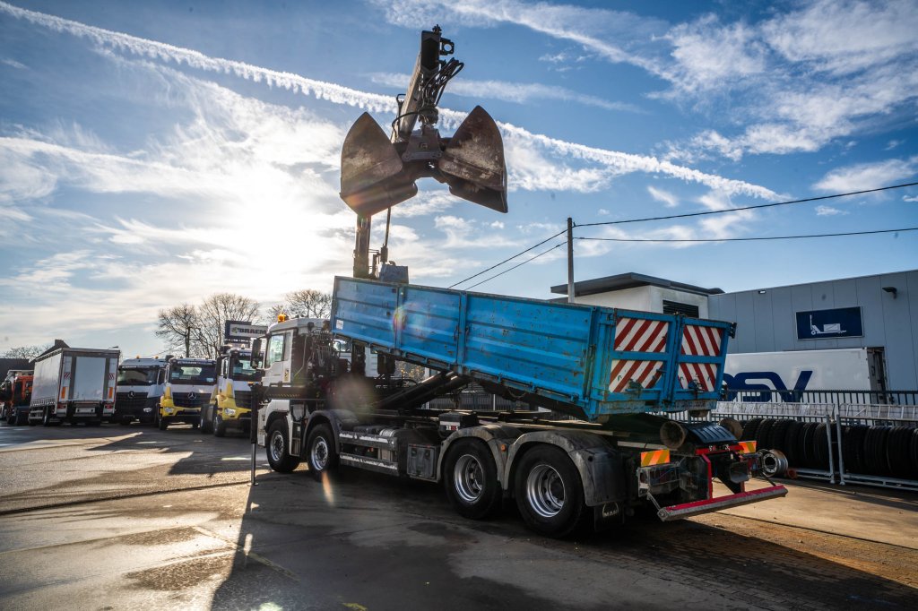 MAN TGS 35.400 BL - HIAB 144 E-2 DUO 2011 E64844 TGS 35.400 BL - HIAB 144 E-2 DUO 2011 1 image 6