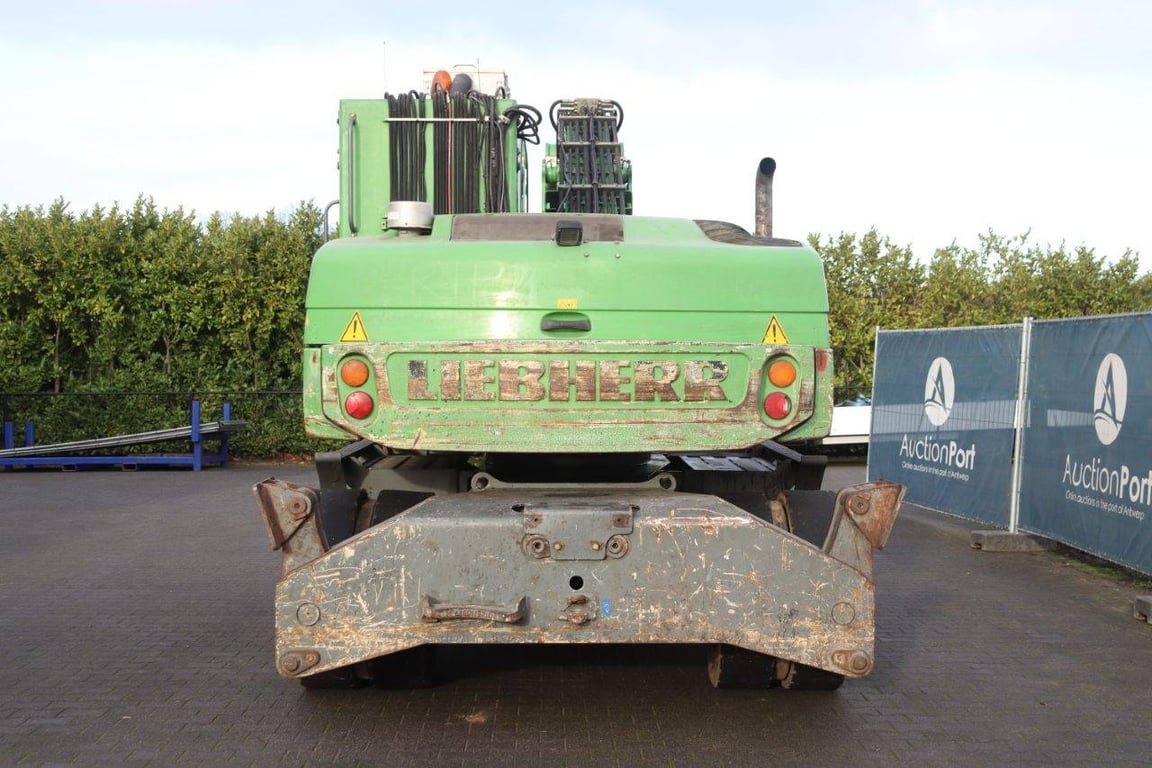 Liebherr Diesel Wheel Excavator with Outriggers 1 Wheel Loaders image 5