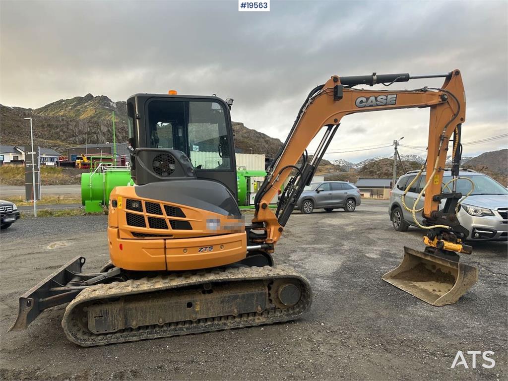 CASE CX50B excavator w/rototilt, hammer, grapple and 3 2014 19563 CX50B excavator w/rototilt, hammer, grapple and 3 2014 1...