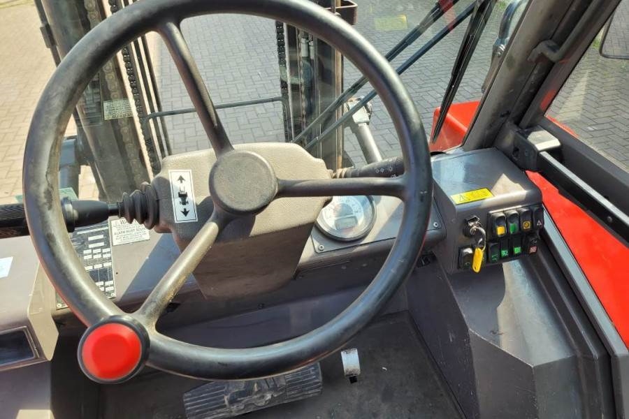 Manitou M30-4 Valid Inspection, *Guarantee, Diesel, 4x4 Dr 2015 MANITOU - M30-4 - 61582 M30-4 Valid Inspection, *Guarantee...