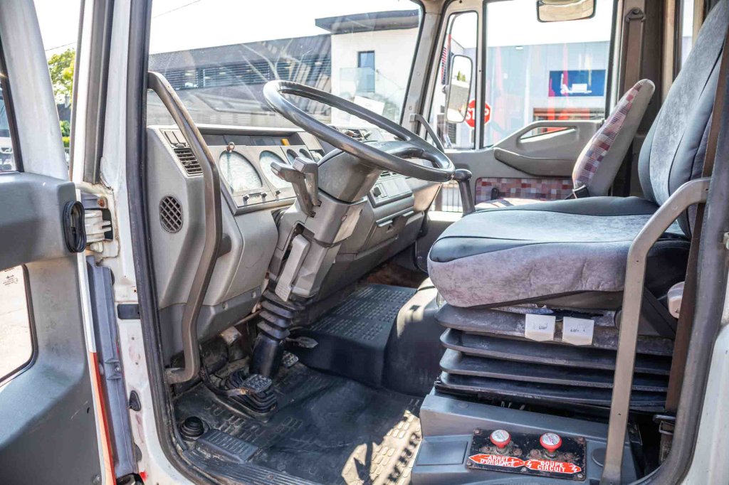 IVECO 85E15+ CITERNE 5000 L 1994 E62277 85E15+ CITERNE 5000 L 1994 1 image 5