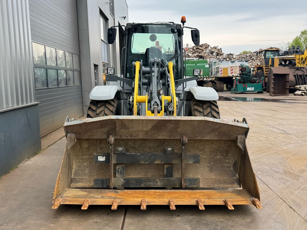Kramer 8155 / Forks / bucket 2020 00033352 Kramer 8155 / Forks / bucket 2020 1 image 8