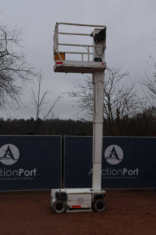JLG 1230ES Electric Mast Lift 5.66m 2013 2013 1230ES 2013 1 image 11