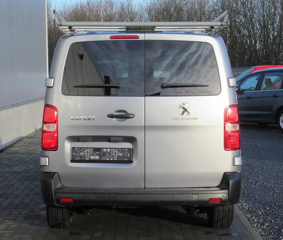 Peugeot Expert 2.0 BlueHDi (double cab & double slide) Diesel 2019 2019 Peugeot Expert (III) 2.0 BlueHDi 2019 1 image 5