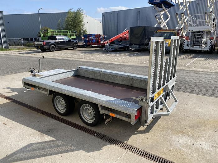 Heavy machinery product image - Image 4 of 30