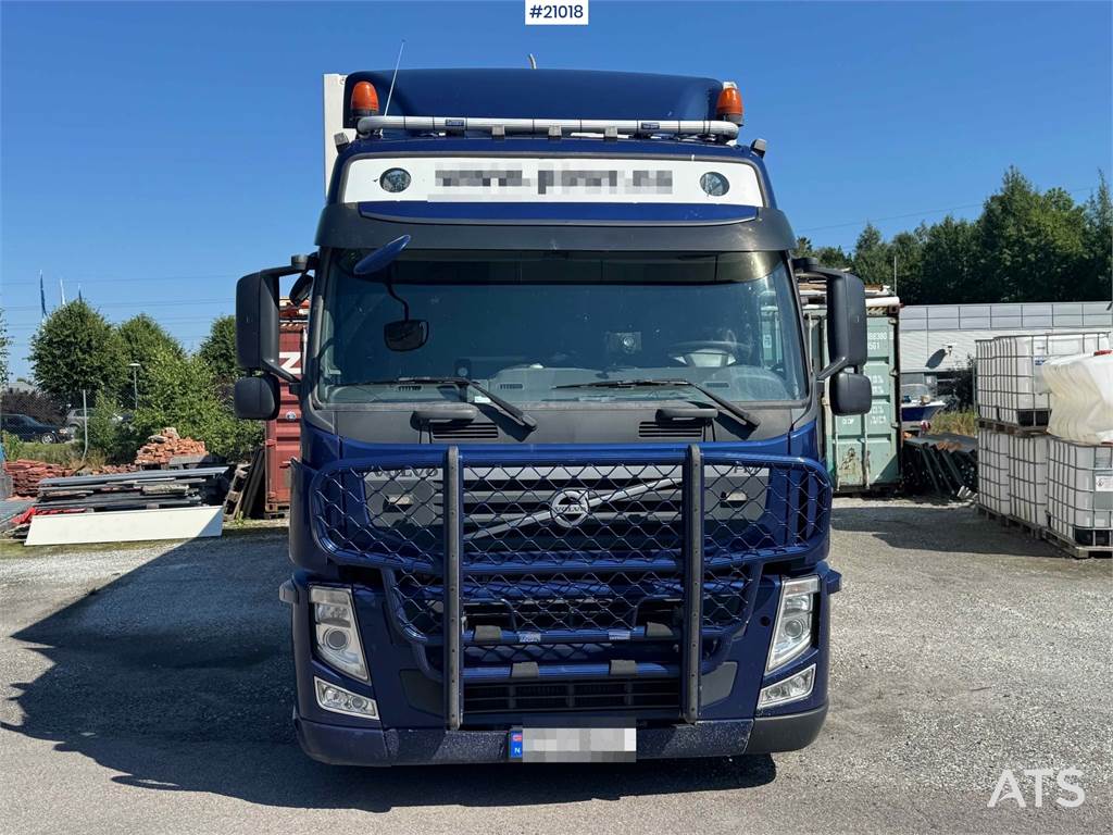 Volvo FM 370 box truck with full side opening! 2012 21018 FM 370 box truck with full side opening! 2012 1 image 3
