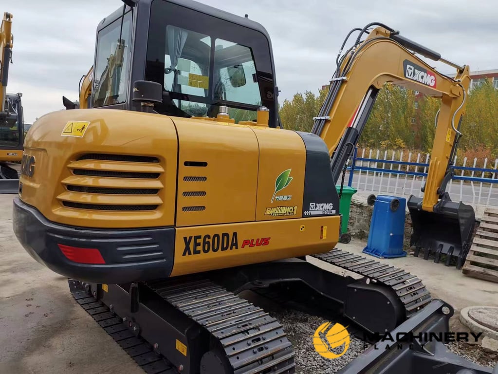 XCMG XE60DA Mini Crawler Excavator Used Good Condition For Sale XE60DA 2019 1 Mobile Cranes image 2