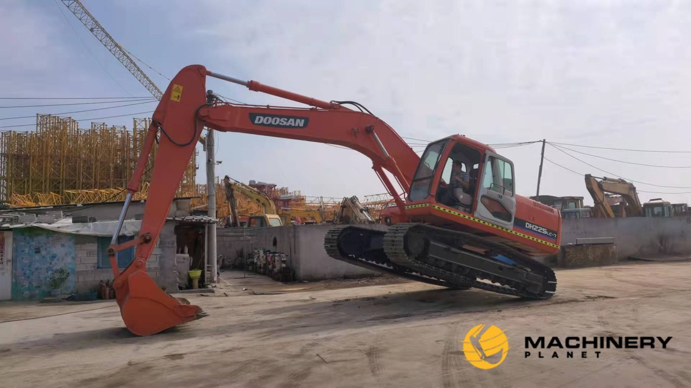 DOOSAN DH225LC-7 Used Crawler Excavator Hot Sale DH225LC-7 2019 1 Crawler Excavators image 3