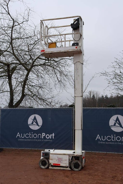 JLG 1230ES Electric Mast Lift 5.66m 2013 2013 1230ES 2013 1 image 13