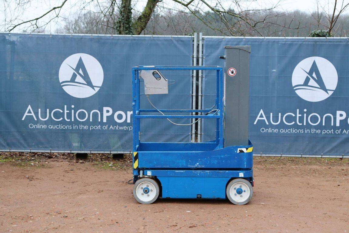 Skyjack SJ 12 Electric Mast Lift 5.66m 2015 2015 SJ 12 2015 1 image 2