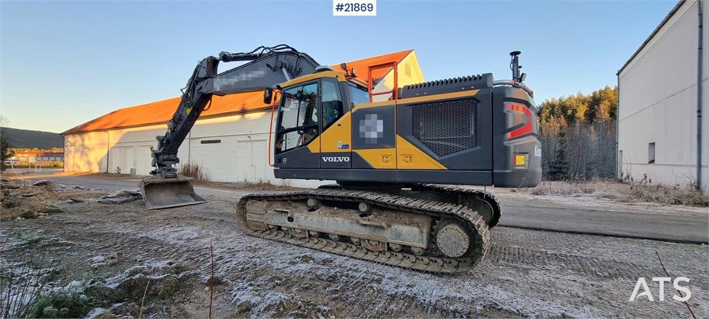 Volvo EC300el excavator w/ Toothed bucket, Sanding bucke 2024 21869 EC300el excavator w/ Toothed bucket, Sanding bucke 202...