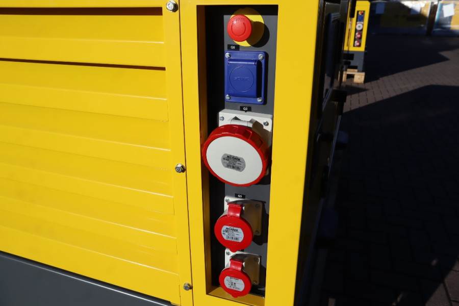 Atlas Copco QAS 40 ST3 Valid inspection, *Guarantee! Diesel, 4 2023 ATLAS COPCO - QAS 40 ST3 - 61576 QAS 40 ST3 Valid insp...