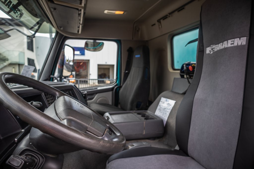 VOLVO FM 460 - 126 453 KM - PM 22024 SP 2010 E59960 FM 460 - 126 453 KM - PM 22024 SP 2010 1 image 7