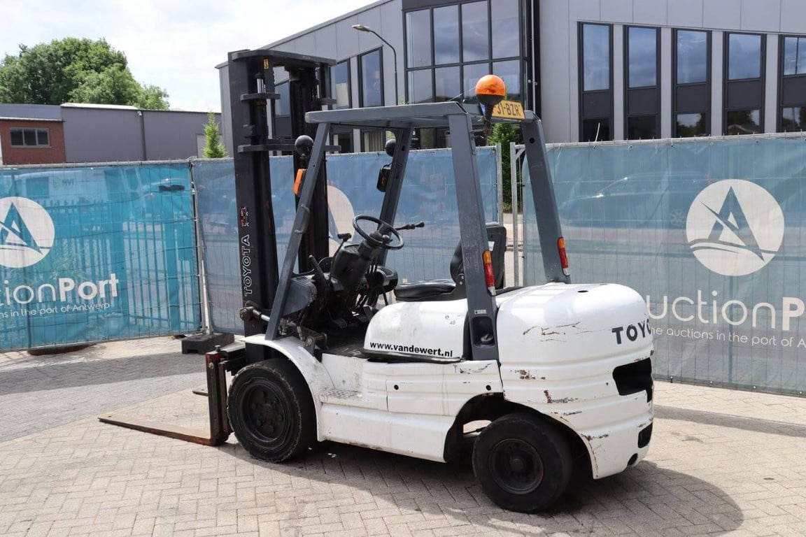 Forklift Toyota 62-6FDF30 Diesel 3000kg 4.0m 1997 1997 62-6FDF30 1997 1 Forklift image 4