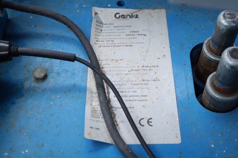 Genie GS1932 Electric, Working Height 7.8 m, 227kg Capac 2013 GENIE - GS1932 - 90019 GS1932 Electric, Working Height 7.8 m...