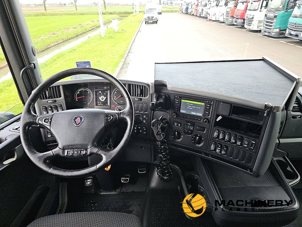 SCANIA R580 6x4 v8 ret. pto. hyd 2016 R580 6X4 V8 RET. PTO. HYD 2016 1 Tractor Units image 9