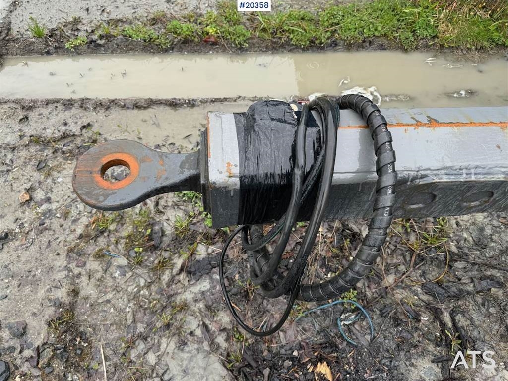 Heavy machinery product image - Image 12 of 15