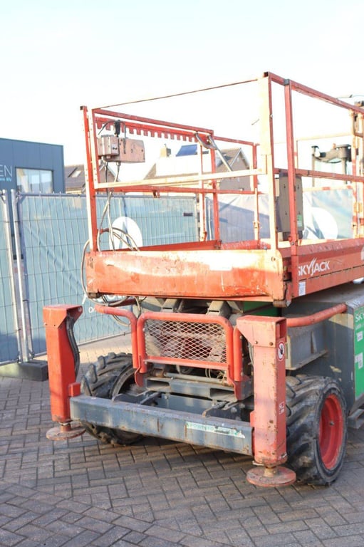 Scissor lift Skyjack SJ6826 RT Diesel 10m 2014 2014 SJ6826 RT 2014 1 Scissor Lifts image 9