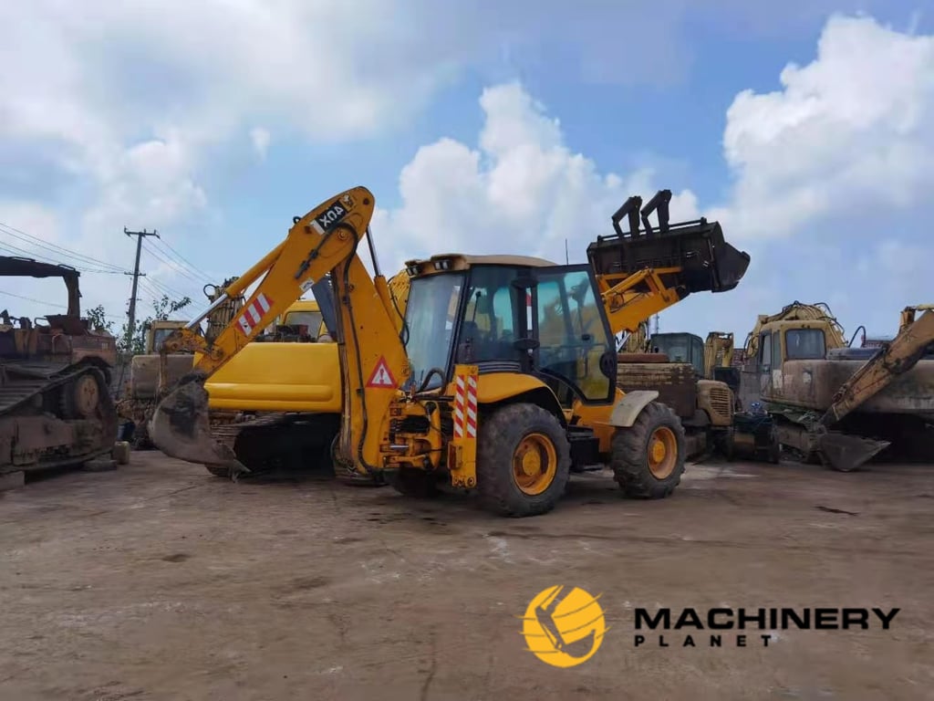 JCB4CX Backhoe Loader Made in UK Original For Sale JCB4CX 2021 1 Crawler Excavators image 3