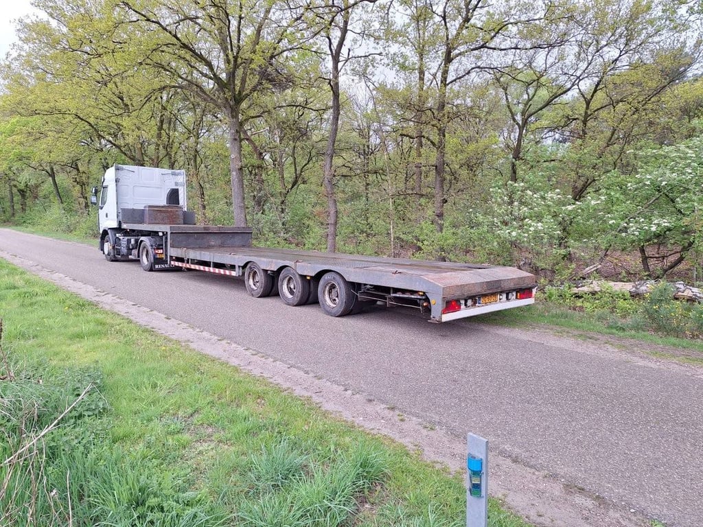 Semi-Low Loader Lintrailers 3 LSDU 18-27 2002 2002 Lintrailers 3 LSDU 18-27 2002 1 image 2
