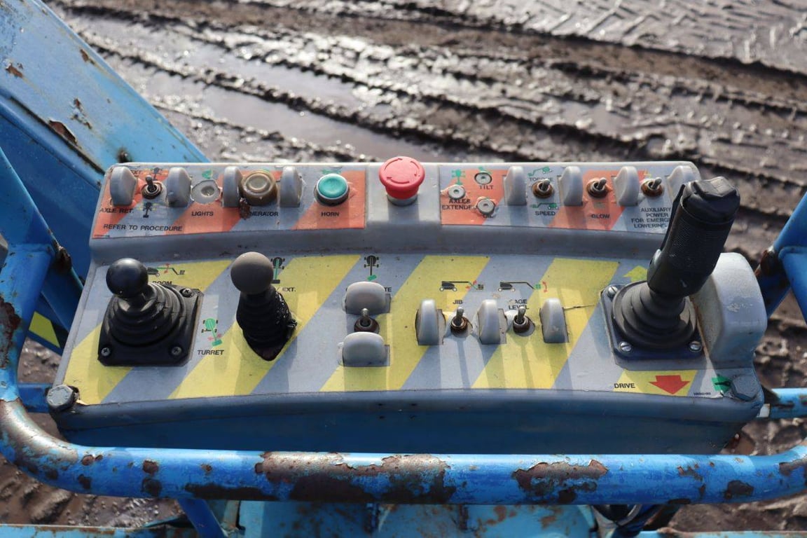 Telescopic boom lift UpRight SB80 Diesel 26.4m SB80 1 image 14