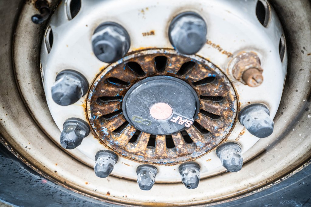 DE BUF BETON MIXER/MISCHER/MALAXEUR-12M3-2020-MOTOR/MOTEUR 2016 E65297 De Buf BETON MIXER/MISCHER/MALAXEUR-12M3-2020-MOTOR...