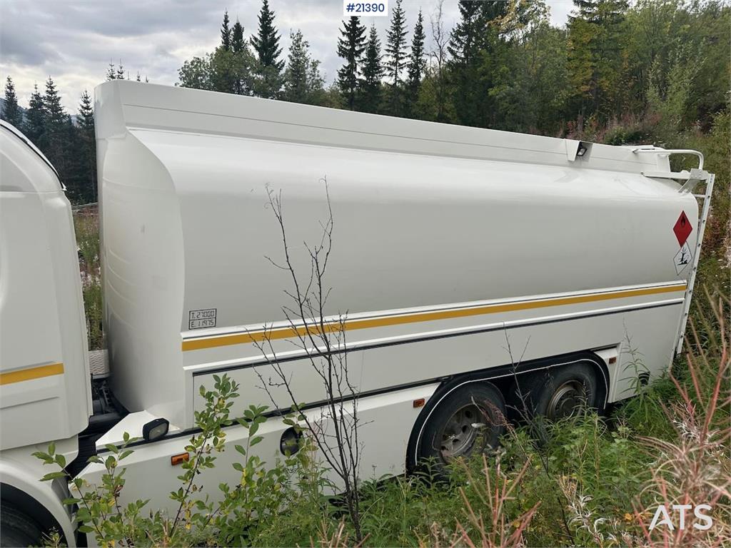 Scania R380 6x2 tanker truck with eurotank body. 2009 21390 R380 6x2 tanker truck with eurotank body. 2009 1 image 7