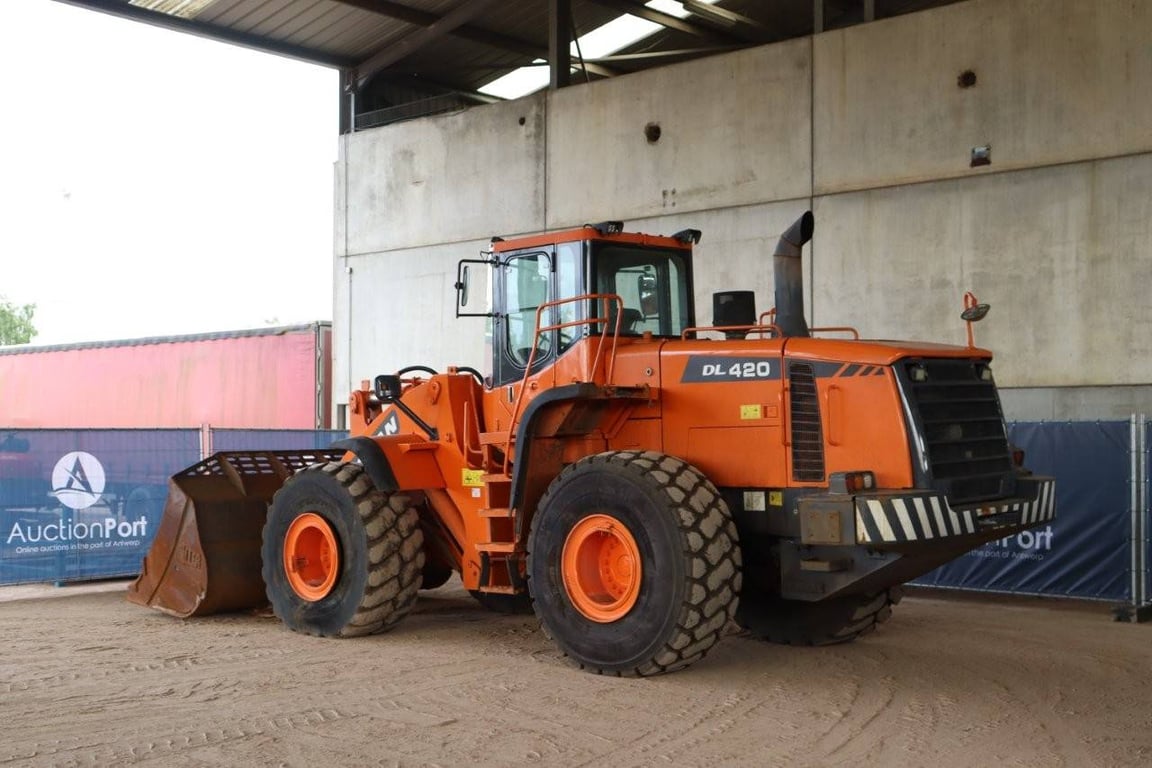 Wheel loader Doosan DL420 Diesel 2011 2011 DL420 2011 1 image 4