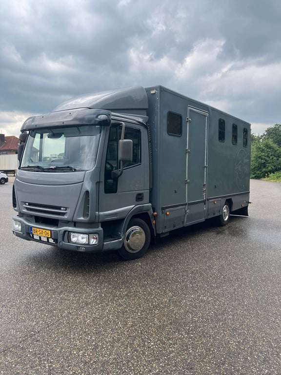 Horse truck Iveco 75E Diesel 2006 2006 75E 2006 1 image 2