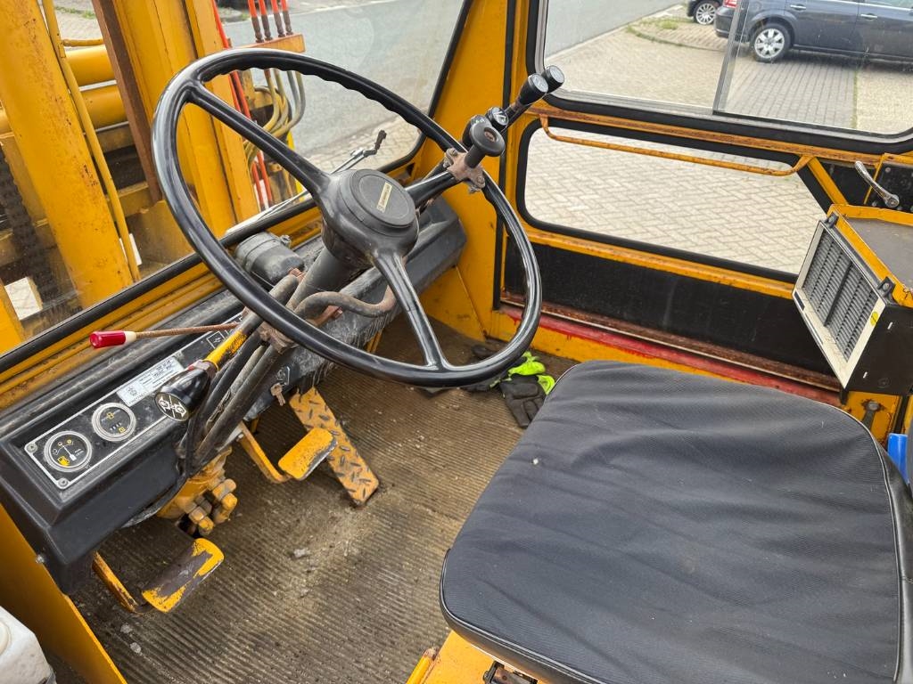 CAT V 140 1978 5398 V 140 1978 1 Forklift image 14