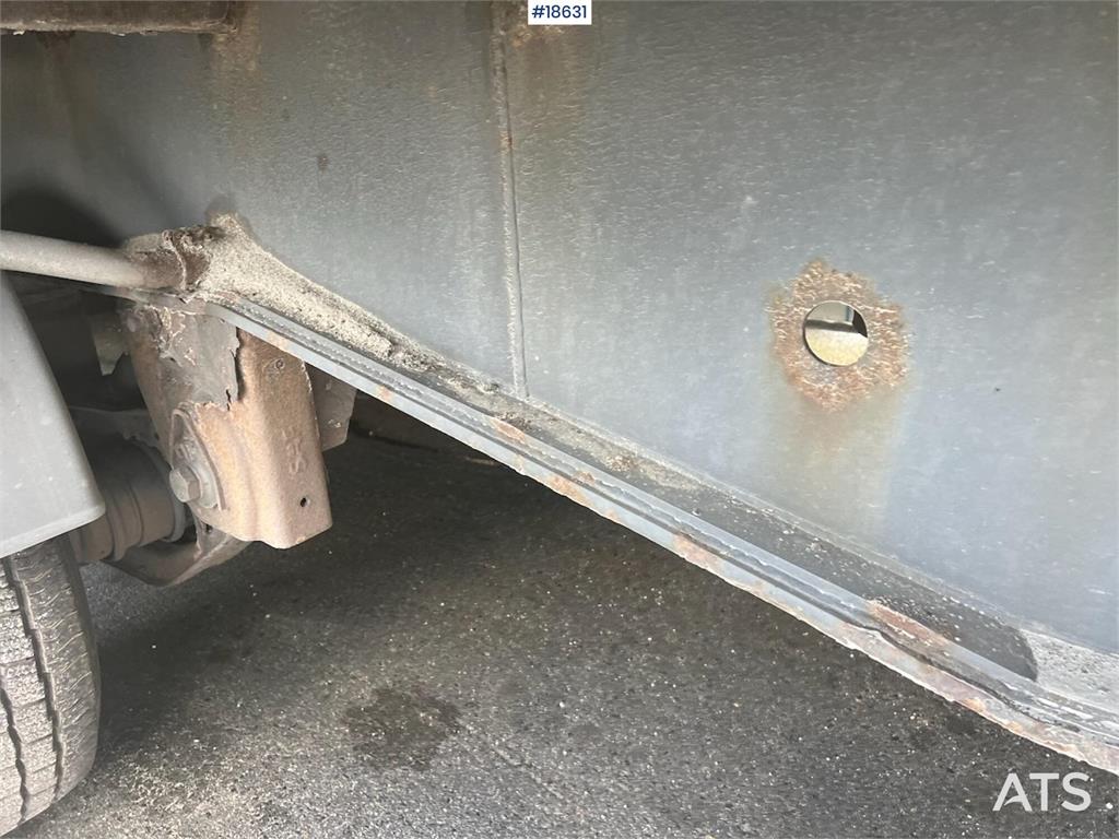 NTM 3 axle semi-trailer w / full side opening 2010 18631 NTM 3 axle semi-trailer w / full side opening 2010 1 Box semi-tra...