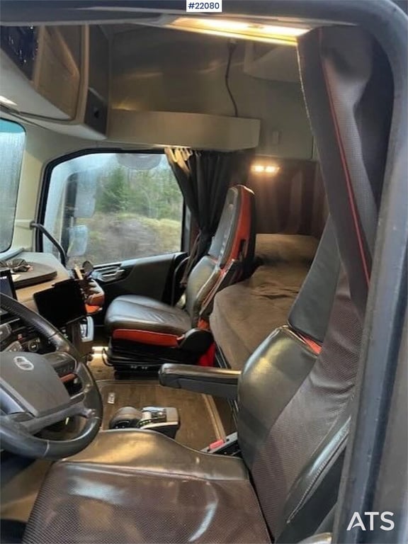 Volvo FH16 750 6x4 timber truck with Epsilon M12 crane 2021 22080 FH16 750 6x4 timber truck with Epsilon M12 crane 2021 1 ...